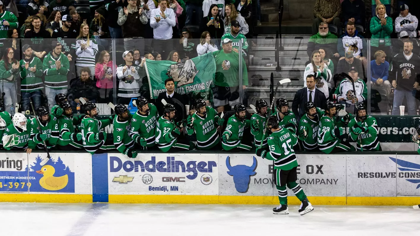 No. 8 North Dakota, No. 4 Michigan State are Choosin’ Texas for U.S. Hockey Hall of Fame Game — KFGO